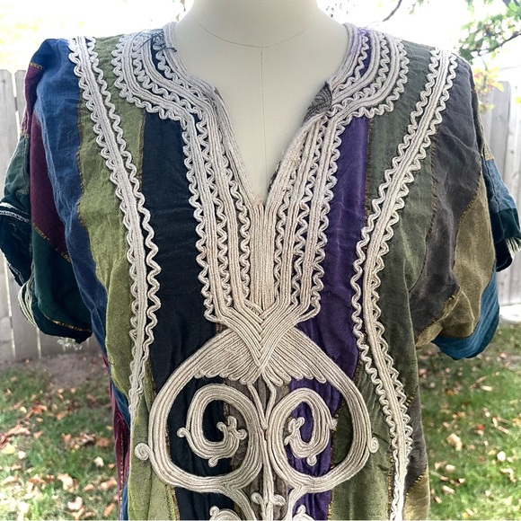 Embroidered Bohemian Maxi Dress ✨ - Picture 2 of 8